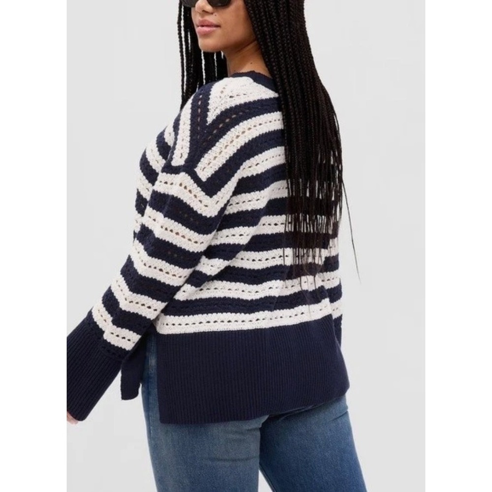 GAP Women L Navy Blue Stripe Knit‎ Split Hem Sweater Pullover Nautical Crochet